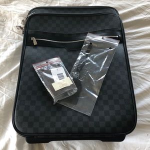 Louis Vuitton Carry on